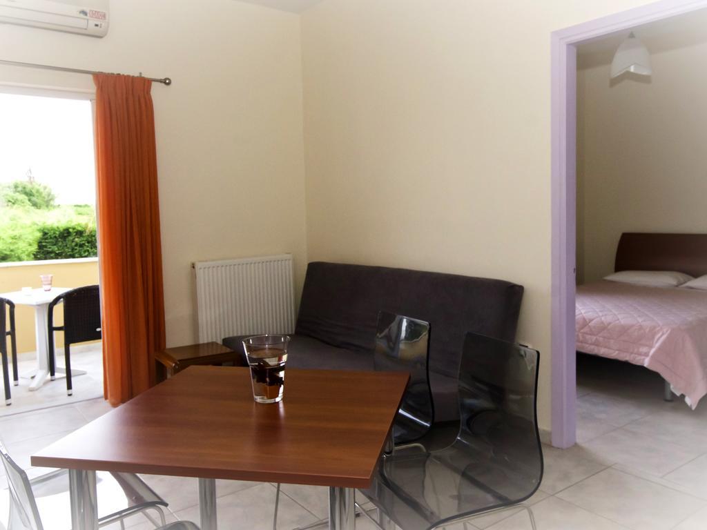 Voula Apartments Mytikas  Rom bilde